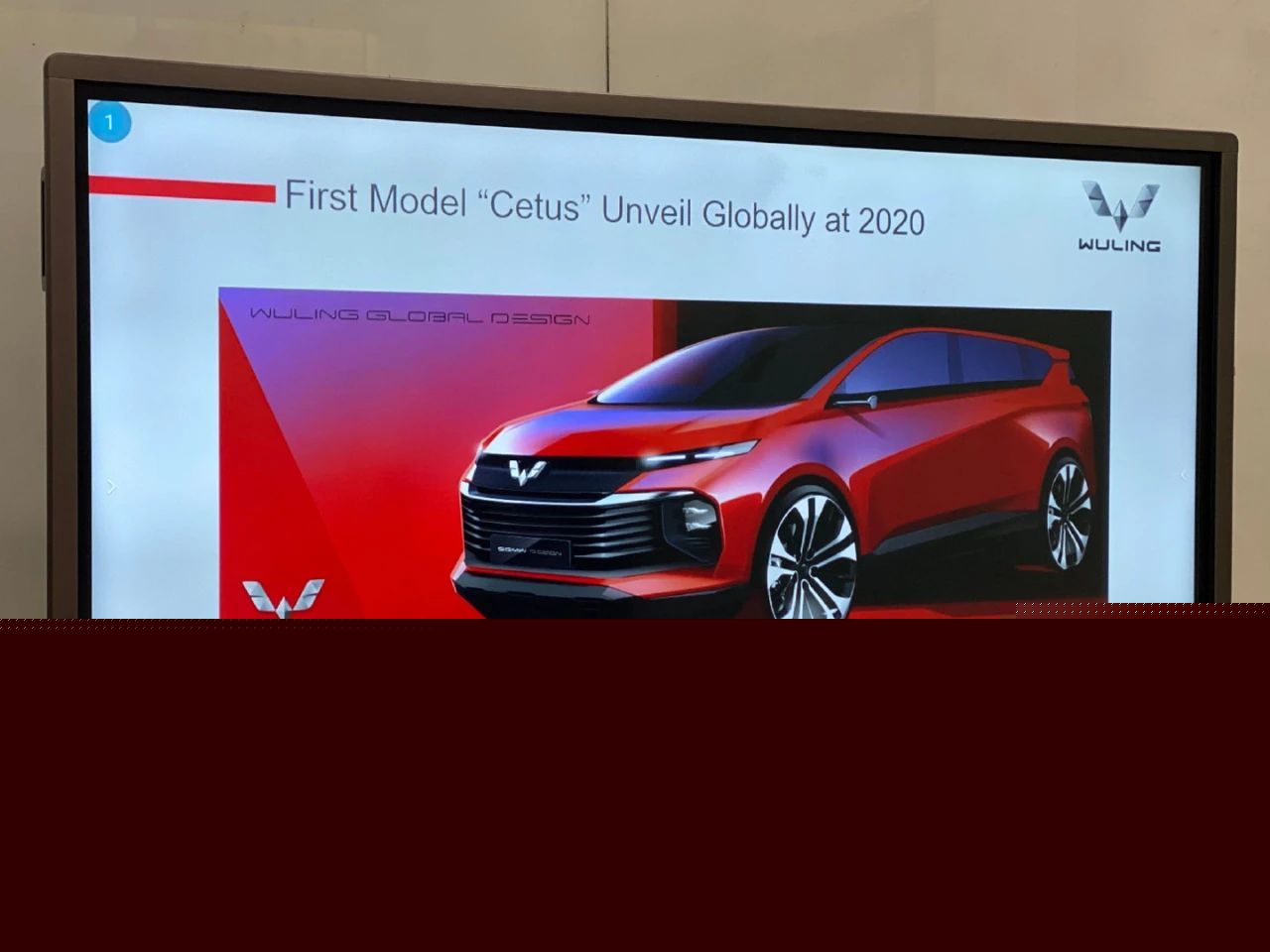 五菱汽車煥新，迎來全新銀色車標LOGO