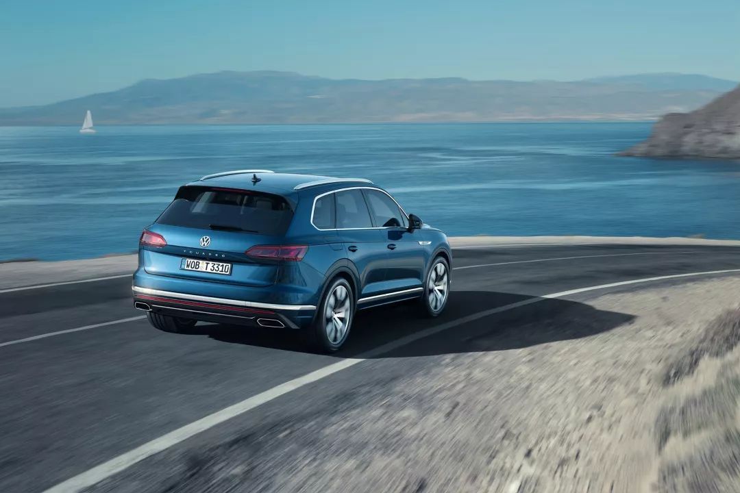 大眾新LOGO曝光，都快瘦成閃電了