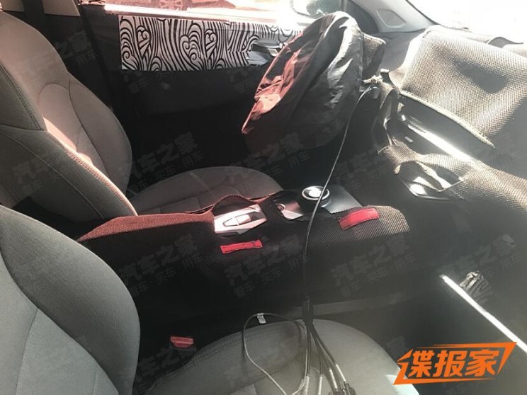 全新LOGO設計 吉利Ge11實車細節圖曝光