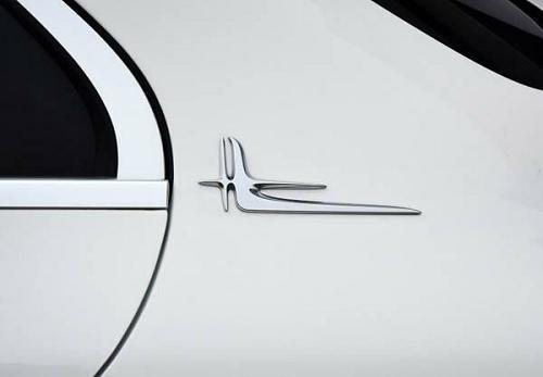 為什么好多車上都有這樣的標志，到底有什么意義？