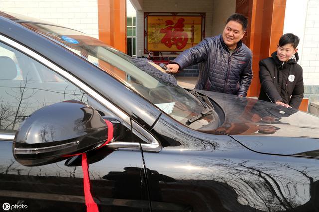 車(chē)管所提醒：這些汽車(chē)標(biāo)志將被取消，不需再貼車(chē)窗上