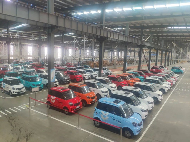 微佳汽車：把蔚來LOGO翻過來的車標您見過么？