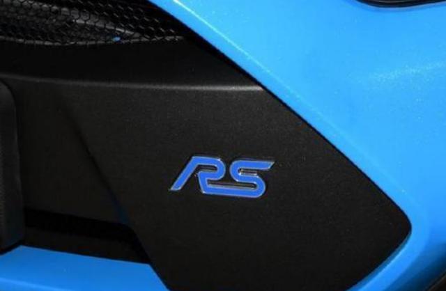 路上遇見這些車尾標(biāo)志的車，就不要輕易超車了