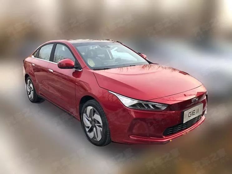 吉利新LOGO加持，這款車聽說要挑戰(zhàn)特斯拉Model 3！