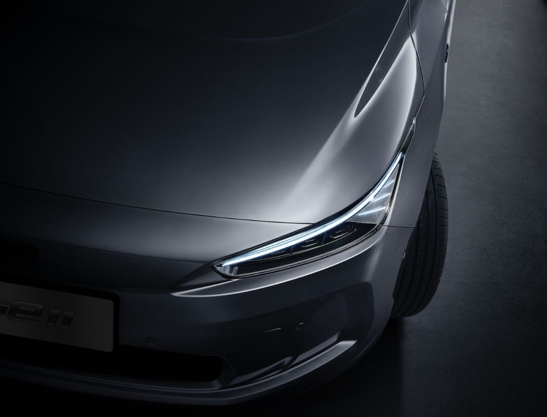 吉利新LOGO加持，這款車聽說要挑戰(zhàn)特斯拉Model 3！