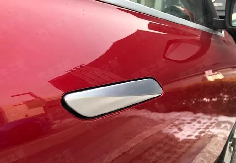 吉利新LOGO加持，這款車聽說要挑戰(zhàn)特斯拉Model 3！