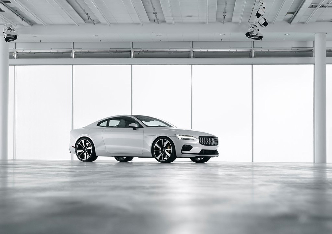 性能炸裂，來(lái)頭嚇人，但是99%的人連這車標(biāo)志都認(rèn)不得