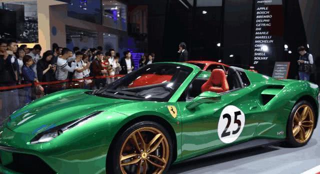 用馬做LOGO的五大品牌, 第四拖后腿, 較后一款設計師要被罵到下崗