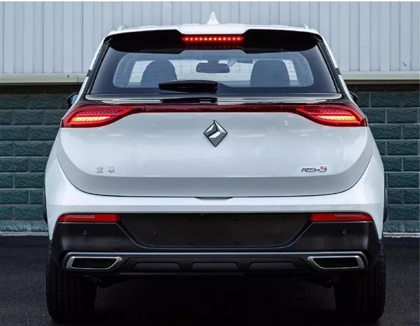 寶駿終于換車標了，新車或?qū)⒎艞壥褂?ldquo;駿馬&rdquo;LOGO