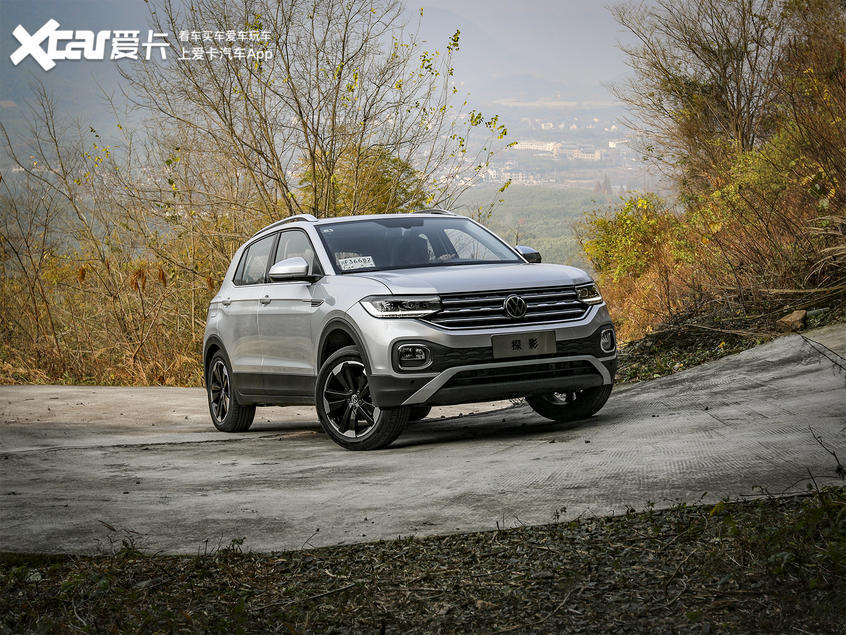 大眾新logo？車尾帶字母？這輛小型SUV不一般