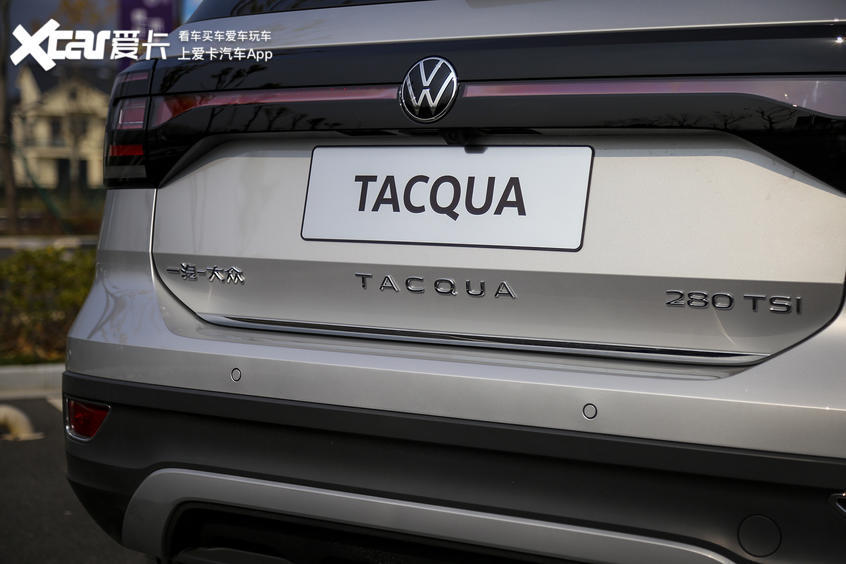 大眾新logo？車尾帶字母？這輛小型SUV不一般