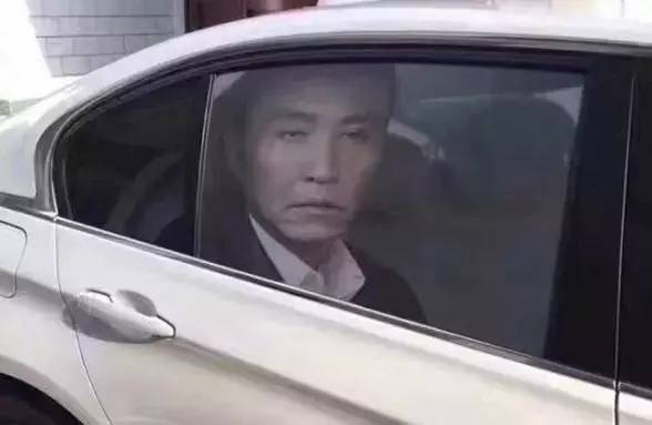 10萬的車偷偷改成100萬的車標我能理解，但200萬的跑車硬是改成山寨車標到底是圖個啥？