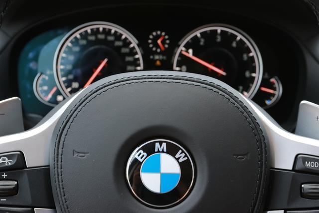 寶馬換新車標了！黑白新標帥炸了