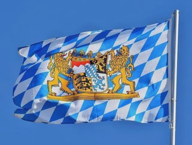 車企為何扎堆換車標？跟風還是自有打算？