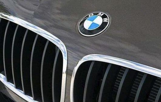 寶馬也要換標？新的車標很神秘，但是卻被人吐槽搞分化？