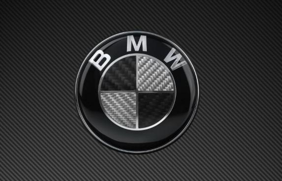 寶馬也要換標？新的車標很神秘，但是卻被人吐槽搞分化？