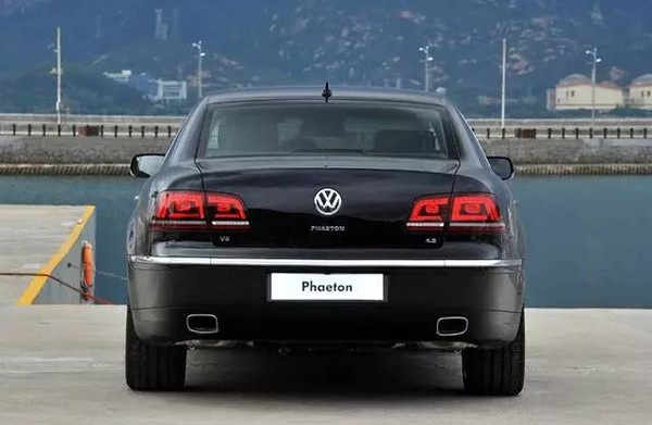 這幾款車車標看起來很低調但絕不好惹！