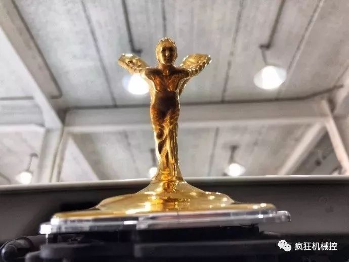 一個小小車標(biāo)竟然20萬，它是怎么做出來的？