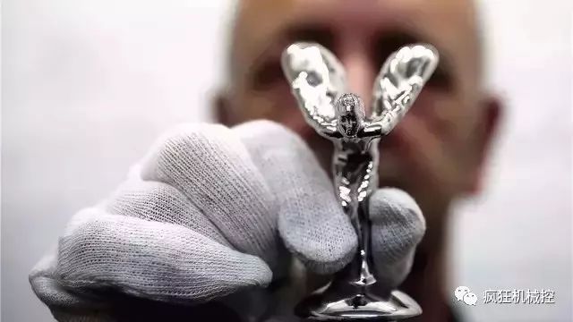 一個小小車標(biāo)竟然20萬，它是怎么做出來的？