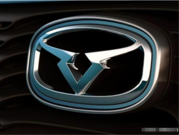 五糧液下決心造車，車標(biāo)酷似&ldquo;酒杯&rdquo;，網(wǎng)友：這車值25億？