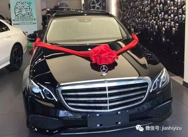 為何奔馳的車標(biāo)有些是立著的？老司機(jī)說出其中玄妙，看完果斷換了