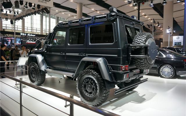 車標帶個B卻不是賓利？大G換標就敢賣700萬，可添越看完都怕