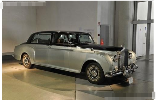 這個(gè)國(guó)產(chǎn)&ldquo;勞斯萊斯&rdquo;亮，車標(biāo)一模一樣，看到價(jià)格太良心