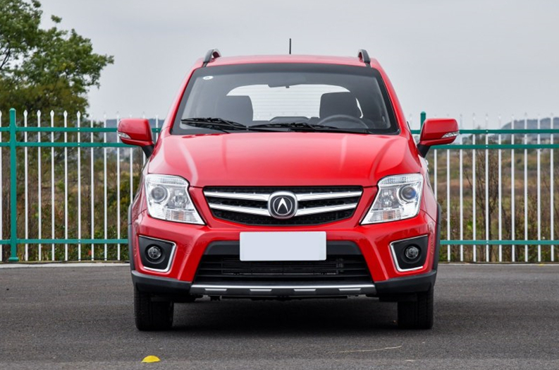 車標模仿謳歌，車型模仿長安，這個來自貴州的汽車品牌把人看懵了