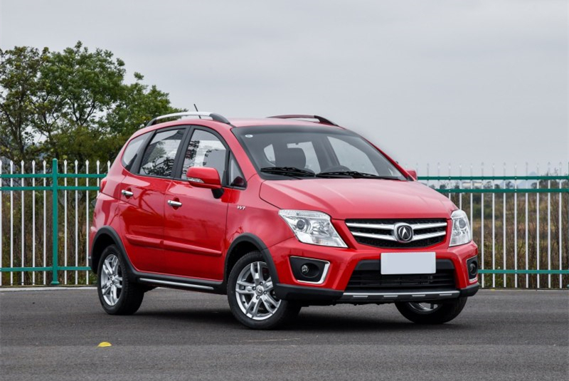 車標模仿謳歌，車型模仿長安，這個來自貴州的汽車品牌把人看懵了