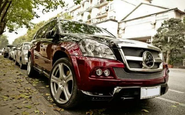 因車標太丑，被人當(dāng)成了模仿奔馳的山寨車，殊不知比奔馳還貴！