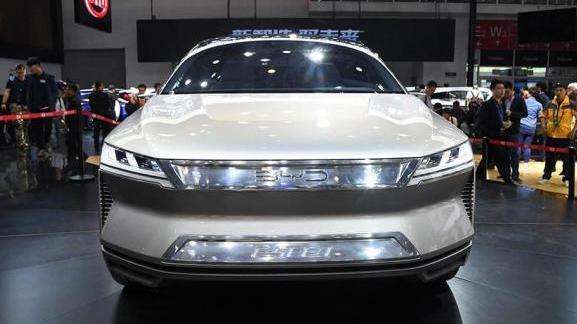 被嘲笑了這么多年，比亞迪亮劍了，全新車標(biāo)讓人高攀不起