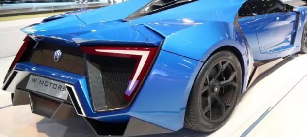 全球較貴4個車標，賓利只能靠邊站，網友：月薪三千不要點進來！