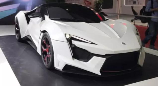 全球較貴4個車標，賓利只能靠邊站，網友：月薪三千不要點進來！