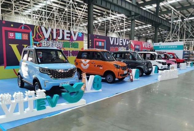 連車標(biāo)都要山寨的車企，你存在的意義是什么？