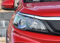 吉利又一力作！車標形似楓葉