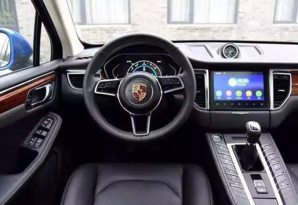 以假亂真？買眾泰送保時捷車標，教你十萬秒變百萬