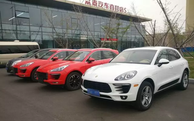 以假亂真？買眾泰送保時捷車標，教你十萬秒變百萬