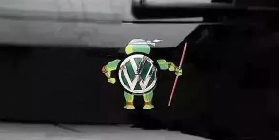 盤點那些被車主玩壞的車標，標致打怪獸，寶馬變&ldquo;馬寶寶&rdquo;