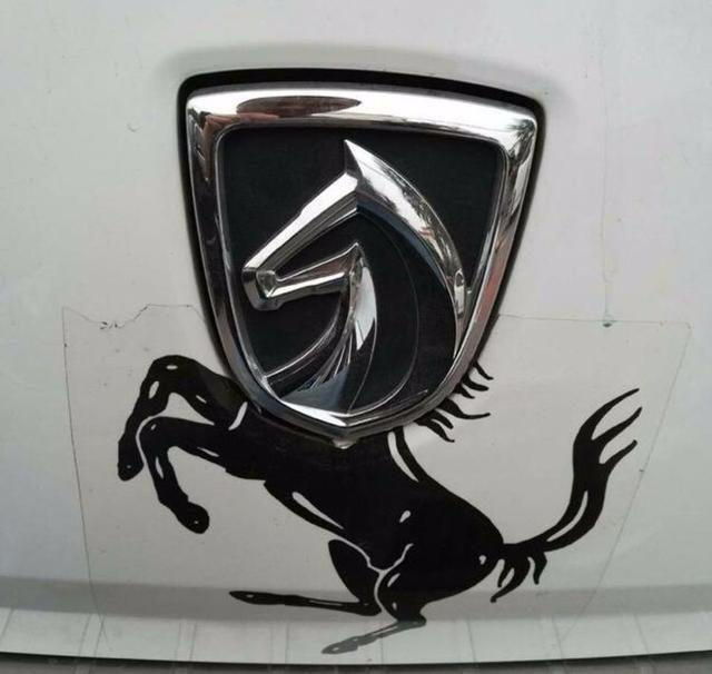 寶駿換車標失?。∪?ldquo;大鯊魚&rdquo;車標，卻比&ldquo;馬頭&rdquo;更尷尬了