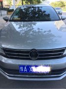 大眾神車被人扣掉了車標，車