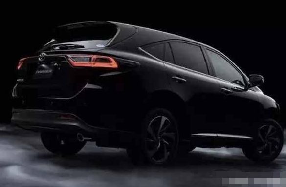 豐田全新漢蘭達(dá)來(lái)了！換上新車(chē)標(biāo)僅14萬(wàn)起，網(wǎng)友：太霸氣了