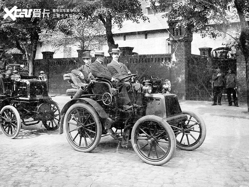 你知道嗎？奔馳車標并不是三叉星