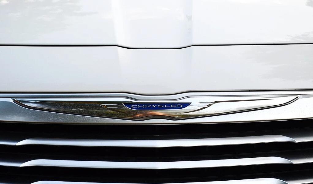 不怕大眾帶字母，就怕車標(biāo)帶翅膀！看到它們還是躲遠點