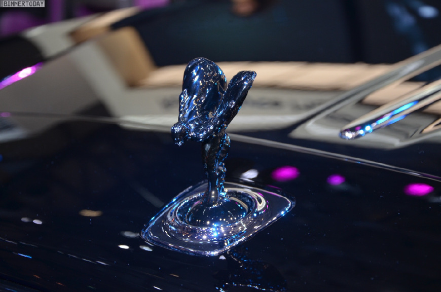 勞斯萊斯天價車標！飛天女神像，憑什么賣到25萬還很多人說值！