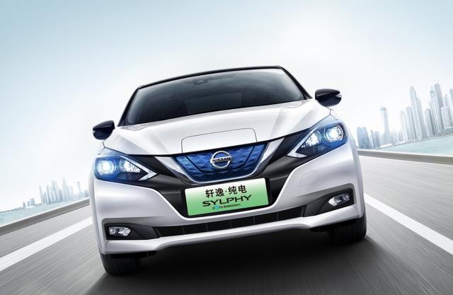 掛著傳祺的車標(biāo)，非要說是廣豐的新車？網(wǎng)友：給雙積分逼的