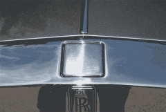 24萬勞斯萊斯車標背后，是個