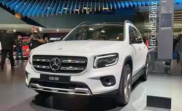全新奔馳GLB200,同級唯一提供7座版，賣的不止車標和內飾