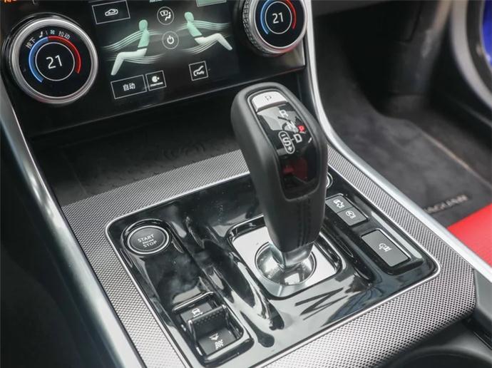 被車標耽誤的&ldquo;撩妹王&rdquo;，滿油925Km，高速180碼都不飄，卻不被理