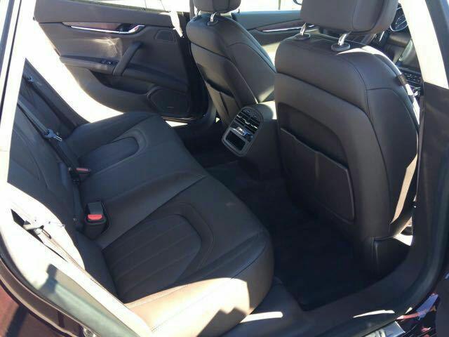 來自意大利的轎跑，糞叉的車標絕對不會掉面兒。