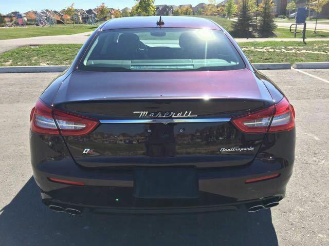 來自意大利的轎跑，糞叉的車標絕對不會掉面兒。